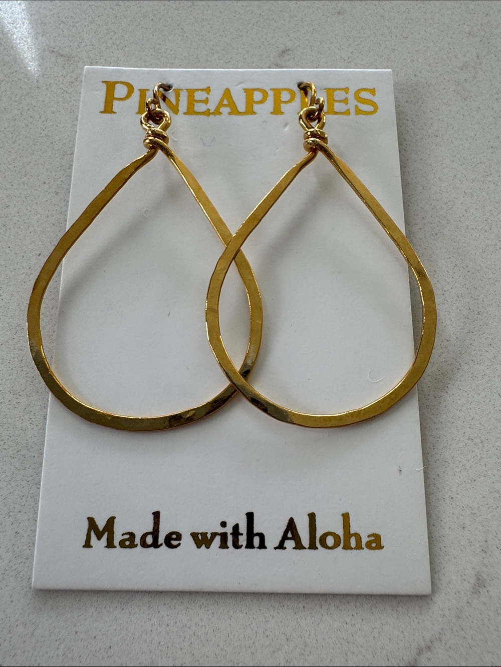 Gold Teardrop Hoop Earrings NWT ✨